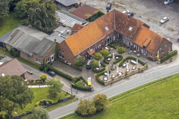 Aerial view, Haus Splietker Restaurant with outdoor catering in the Rhynern district of Hamm, Ruhr area, North Rhine-Westphalia, Germany, outdoor catering, beer garden, café, DE, Europe, inn, gastronomy, Hamm, aerial view, aerial photography, aerial photography, restaurant, overview, bird's eye view, birds-eyes view, overview, café