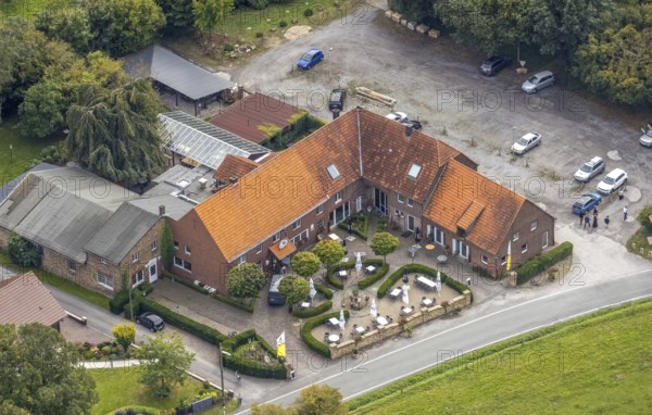 Aerial view, Haus Splietker Restaurant with outdoor catering in the Rhynern district of Hamm, Ruhr area, North Rhine-Westphalia, Germany, outdoor catering, beer garden, café, DE, Europe, inn, gastronomy, Hamm, aerial view, aerial photography, aerial photography, restaurant, overview, bird's eye view, birds-eyes view, overview, café
