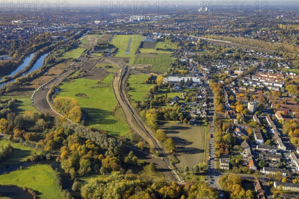 Aerial view, New course of the flood dyke between Münsterstraße and Fährstraße on the river Lippe and Hamm airfield take-off and runway in the district of Heessen in Hamm, Ruhr area, North Rhine-Westphalia, Germany, construction work, construction area, building site, building plots, construction project, construction site, DE, Europe, airfield, Hamm, runway, aerial photograph, aerial photography, aerial photography, runway, overview, bird's-eye view, bird's-eye view, overview