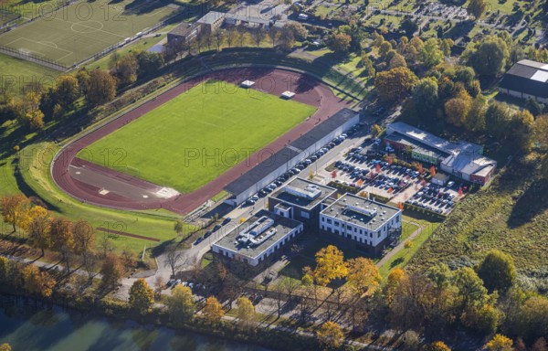 Aerial view, Jahnstadion and Ambulante Reha Bad Hamm as well as Tus Kita Wirbelwind in the district Heessen in Hamm, Ruhr area, North Rhine-Westphalia, Germany, DE, Europe, football pitch, football stadium, health care, Hamm, kindergarten, day care centre, day care centre, Kita, Kita Wirbelwind, aerial view, aerial photography, aerial photography, medical facility, medical aid, sports, sports facilities, sports field, sports facility, overview, bird's-eye view, overview, reha Bad Hamm, medical care