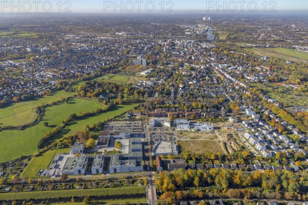 Aerial view, city view Hamm with Hamm-Lippstadt University of Applied Sciences and construction site SCI:Q Science Quarter in the Mitte district of Hamm, Ruhr area, North Rhine-Westphalia, Germany, construction work, building, construction area, building site, building plots, construction project, construction site, education, educational institution, DE, Europe, distant view, business park, property tax, Hamm, university, real estate, industrial area, aerial view, aerial photography, aerial photography, Marker Allee, new building, Paracelsuspark, Science Quarter Hamm, Techpark, overview, university, bird's-eye view, science quarter, housing estate, living and living, residential area, residential buildings, residential quarter, housing estate, birds-eyes view, overview