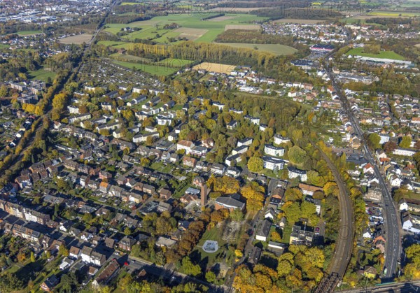 Aerial view, housing estate between Großer Sandweg and Bockumer Weg as well as Schottschleife and Schlagenkamp and Herz-Jesu Kirche in the district of Heessen in Hamm, Ruhr area, North Rhine-Westphalia, Germany, DE, Europe, property tax, Hamm, real estate, industrial area, aerial view, aerial photography, aerial photography, overview, bird's eye view, housing estate, housing and living, residential area, residential buildings, quality of living, residential neighbourhood, housing estate, birds-eyes view, overview