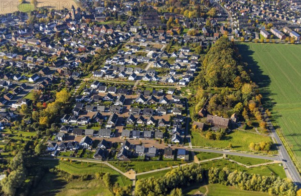 Aerial view, new construction, residential park Schulze-Everding Everdings Hof in the district Bockum-Hövel in Hamm, Ruhr area, North Rhine-Westphalia, Germany, construction work, construction area, building site, building plots, construction project, construction site, DE, single-family houses, Europe, property tax, Hamm, real estate, aerial photograph, aerial photography, aerial photography, new construction, overview, bird's-eye view, residential complex, living and living, residential area, residential buildings, residential quality, residential neighbourhood, residential estate, birds-eyes view, overview