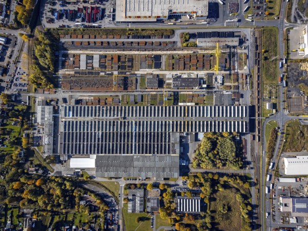 Aerial view, Mannesmann Precision Tubes / Mannesmann Line Pipe Lager am Datteln-Hamm-Kanal im Stadtteil Herringen in Hamm, Ruhr Area, North Rhine-Westphalia, Deutschland, DE, Europa, Formen und Farben, Gewerbebetriebe, Gewerbefläche, Gewerbebestandort, Gewerbliche Nutzung, Hafenstraße, Hamm, Industriegebiet, Industriegebäude, Industriestandort, Luftaufnahme, Luftbildfotografie, Luftfotografie, Übersicht, Vogelperspektive, birds-eyes view, overview