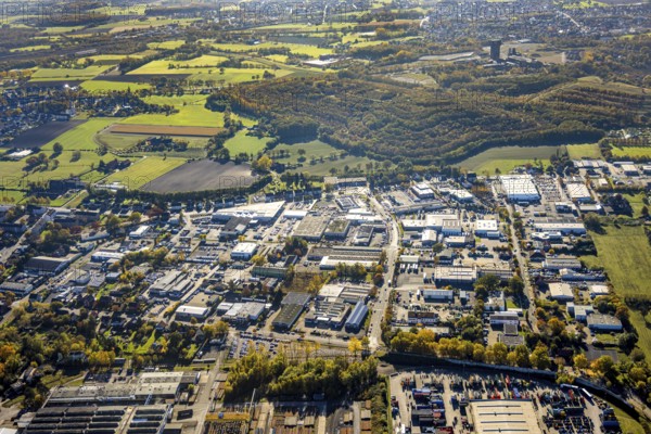 Aerial view, commercial area between Dortmunder Straße and Lange Straße in the district Herringen in Hamm, Ruhr area, North Rhine-Westphalia, Germany, DE, Europe, commercial enterprises, commercial area, commercial park, commercial location, commercial use, Hamm, industrial area, industrial building, industrial location, Kissinger Höhe, aerial view, aerial photography, aerial photography, overview, bird's-eye view, bird's-eye view, overview