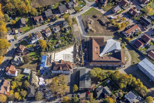 Aerial view, construction site and renovation Arnold-Freymuth-Gesamtschule / Falkschule in the district Herringen in Hamm, Ruhr area, North Rhine-Westphalia, Germany, construction work, construction area, construction site, construction measure, construction project, construction site, education, educational institution, DE, Europe, comprehensive school, Hamm, teaching institute, aerial view, aerial photography, aerial photography, renovation, renovation, school, overview, bird's-eye view, overview
