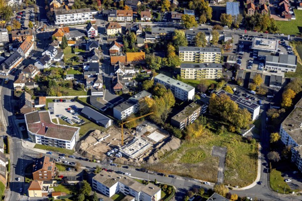 Aerial view, construction area and new construction of flats in the urban renewal area on Waldenburger Straße in the Herringen district of Hamm, Ruhr area, North Rhine-Westphalia, Germany, construction work, construction, construction area, building site, building plots, construction project, construction site, DE, development, Europe, property tax, Hamm, real estate, capacity requirements, aerial view, aerial photography, aerial photography, new construction, overview, bird's-eye view, growth, housing estate, housing and living, residential area, residential buildings, residential neighbourhood, housing estate, birds-eyes view, overview
