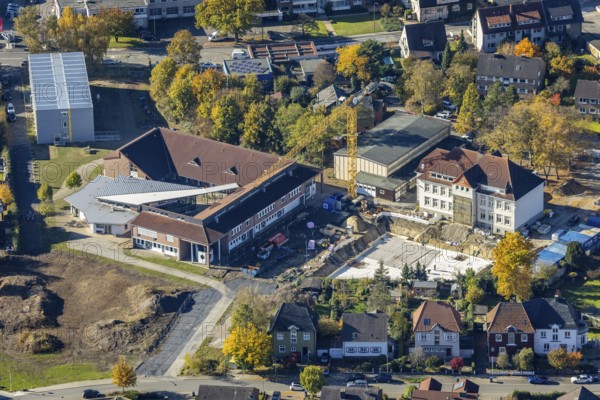 Aerial view, construction site and renovation Arnold-Freymuth-Gesamtschule / Falkschule in the district Herringen in Hamm, Ruhr area, North Rhine-Westphalia, Germany, construction work, construction area, construction site, construction measure, construction project, construction site, education, educational institution, DE, Europe, comprehensive school, Hamm, teaching institute, aerial view, aerial photography, aerial photography, renovation, renovation, school, overview, bird's-eye view, overview