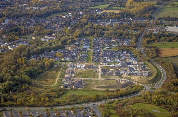 Aerial view, construction area Heimshof Ost at Sachsenring in the district Heessen in Hamm, Ruhr area, North Rhine-Westphalia, Germany, construction work, construction, construction area, construction site, building plots, construction project, construction site, DE, Europe, property tax, Hamm, real estate, roundabout, roundabout, aerial view, aerial photography, aerial photography, new construction, overview, bird's eye view, residential complex, living and living, residential area, residential buildings, residential quality, residential neighbourhood, residential estate, birds-eyes view, overview