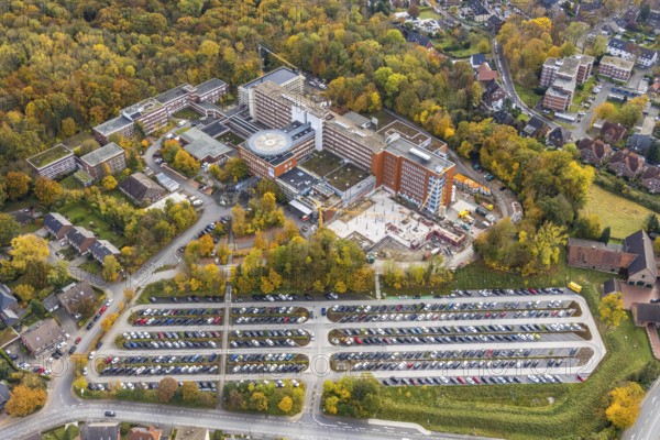 Aerial view, construction site with extension building at the St. Barbara-Klinik Hamm-Heessen in the district of Heessen in Hamm, Ruhr area, North Rhine-Westphalia, Germany, construction work, building, construction area, building site, building plots, construction project, construction site, DE, Europe, healthcare, Hamm, hospital, helipad, clinic, hospital centre, hospital, aerial photograph, aerial photography, aerial photography, medical facility, medical aid, new building, overview, bird's eye view, overview, medical care