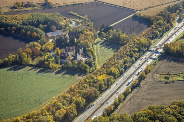 Aerial view, Haus Reck in Lerche on the A1 motorway in the Overberge district of Bergkamen, Ruhr area, North Rhine-Westphalia, Germany, aristocratic residence, Bergkamen, castle, DE, Europe, manor house, aerial photograph, aerial photography, aerial photography, castle, overview, bird's-eye view, birds-eyes view, historical place, overview