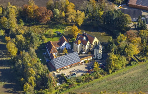 Aerial view, Haus Reck in Lerche in the Overberge district of Bergkamen, Ruhr area, North Rhine-Westphalia, Germany, aristocratic residence, Bergkamen, castle, DE, Europe, manor house, aerial photograph, aerial photography, aerial photography, castle, overview, bird's-eye view, birds-eyes view, historical place, overview