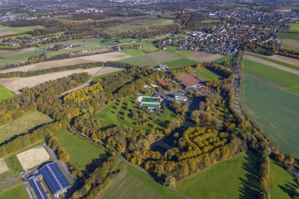 Aerial view, Selbachpark with hotel and swimming pool in the district Pelkum in Hamm, Ruhr area, North Rhine-Westphalia, Germany, bathing establishment, bathing resort, DE, Europe, outdoor pool, gastronomy, Hamm, hotel, hotel facilities, hotel business, aerial view, aerial photography, aerial photography, park, swimming pool, swimming pool, overview, bird's-eye view, overview