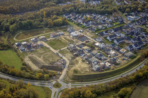 Aerial view, construction area Heimshof Ost at Sachsenring in the district Heessen in Hamm, Ruhr area, North Rhine-Westphalia, Germany, construction work, construction, construction area, construction site, building plots, construction project, construction site, DE, Europe, property tax, Hamm, real estate, roundabout, roundabout, aerial view, aerial photography, aerial photography, new construction, overview, bird's eye view, residential complex, living and living, residential area, residential buildings, residential quality, residential neighbourhood, residential estate, birds-eyes view, overview