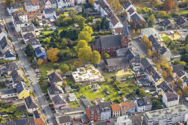 Aerial view, Evangelical Church of Christ and Kindergarten Christuskirche in the district Mitte in Hamm, Ruhr area, North Rhine-Westphalia, Germany, place of worship, DE, Europe, religious community, place of worship, Hamm, holy place, kindergarten, day-care centre, day-care facility, church, church community, day-care centre, denomination, aerial view, aerial photography, aerial photography, religion, religious site, overview, bird's-eye view, overview