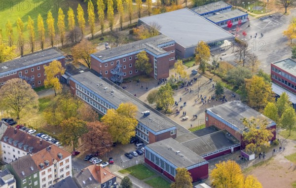 Aerial view, Friedrich-Ebert-Realschule in the district Pelkum in Hamm, Ruhr area, North Rhine-Westphalia, Germany, education, educational institution, DE, Europe, Hamm, educational institute, aerial view, aerial photography, aerial photography, secondary school, school, overview, bird's-eye view, overview
