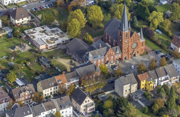 Aerial view, Evangelical Church of Christ and Kindergarten Christuskirche in the district Mitte in Hamm, Ruhr area, North Rhine-Westphalia, Germany, place of worship, DE, Europe, religious community, place of worship, Hamm, holy place, kindergarten, day-care centre, day-care facility, church, church community, day-care centre, denomination, aerial view, aerial photography, aerial photography, religion, religious site, overview, bird's-eye view, overview