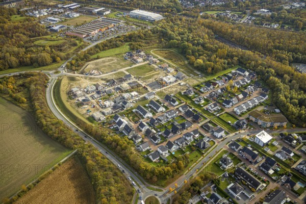 Aerial view, construction area Heimshof Ost at Sachsenring in the district Heessen in Hamm, Ruhr area, North Rhine-Westphalia, Germany, construction work, construction, construction area, construction site, building plots, construction project, construction site, DE, Europe, property tax, Hamm, real estate, roundabout, roundabout, aerial view, aerial photography, aerial photography, new construction, overview, bird's eye view, residential complex, living and living, residential area, residential buildings, residential quality, residential neighbourhood, residential estate, birds-eyes view, overview