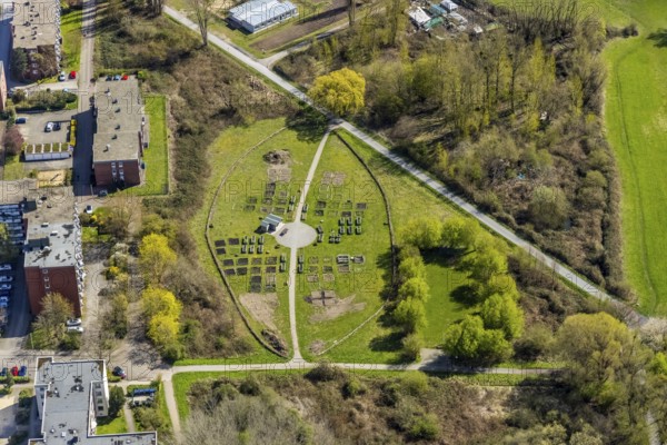Aerial view, urban gardening in the Kornmersch, Bockum-Hövel, Hamm, Ruhr area, North Rhine-Westphalia, Germany, flower field, DE, Europe, community garden, aerial view, aerial photography, aerial photography, overview, urban garden, urban gardening, bird's eye view, living and life, residential area, housing estate, birds-eyes view, overview, sowing, tending and harvesting in your own bed
