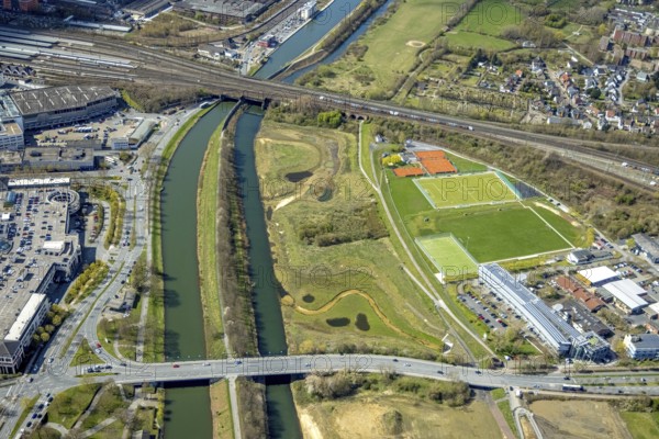 Aerial view, riverside area river Lippe and Datteln-Hamm canal, Hamtec Hammer Technology and Start-up Centre with sports facility, Heessen, Hamm, Ruhr area, North Rhine-Westphalia, Germany, bridge, DE, railway bridge, Europe, football pitch, football stadium, aerial view, aerial photography, aerial photography, sports, sports facilities, sports field, sports facility, tennis, tennis facility, tennis courts, tennis club, overview, bird's-eye view, overview