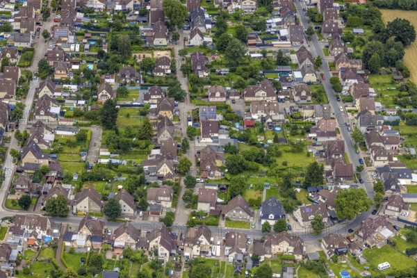 Aerial view, workers' housing estate Isenbecker Hof, Seelhofstraße, Juffernbuschstraße, Herringen, Hamm, Ruhr area, North Rhine-Westphalia, Germany, miners' housing estate, DE, Europe, property tax, real estate, aerial view, aerial photography, aerial photography, overview, bird's-eye view, housing estate, housing and living, residential area, residential buildings, quality of living, residential neighbourhood, housing estate, birds-eyes view, overview