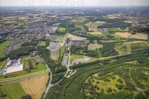 Aerial view, CreativRevier Heinrich Robert, former Ost Heinrich Robert colliery, Herringen, Hamm, Ruhr area, North Rhine-Westphalia, Germany, Heinrich Robert colliery, DE, Europe, commercial enterprises, commercial area, commercial site, commercial use, industrial plants, industrial area, industrial site, aerial photograph, aerial photography, aerial photography, sight, overview, bird's-eye view, to the mine, birds-eyes view, former Ost colliery, historical, historical site, overview