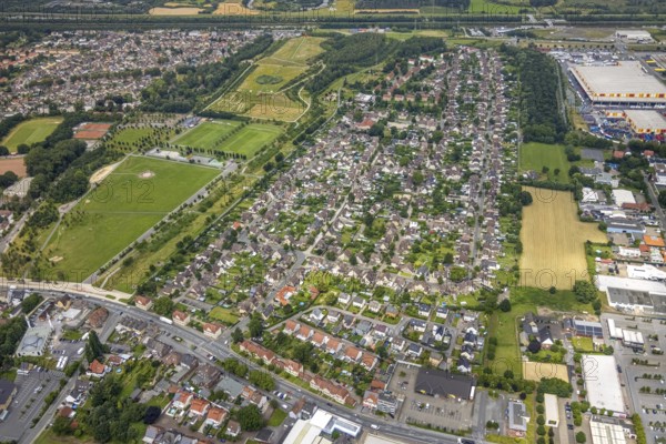 Aerial view, workers' housing estate Isenbecker Hof, Juffernbuschstraße, Herringen, Hamm, Ruhr area, North Rhine-Westphalia, Germany, miners' housing estate, DE, Europe, property tax, real estate, aerial view, aerial photography, aerial photography, overview, bird's-eye view, housing estate, housing and living, residential area, residential buildings, housing quality, residential neighbourhood, housing estate, birds-eyes view, overview
