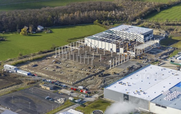 Aerial view, construction site and new building in DistributionPark Hamm, Trianelstraße, K'Park-Straße, Uentrop, Hamm, Ruhr area, North Rhine-Westphalia, Germany, construction work, construction area, building site, building plots, construction project, construction site, DE, Europe, commercial enterprises, commercial area, commercial area, commercial park, commercial location, commercial use, real estate developer Hines, industrial area, industrial building, industrial location, logistics, logistics provider, logistics centre, aerial view, aerial photography, aerial photography, new construction, overview, bird's-eye view, overview