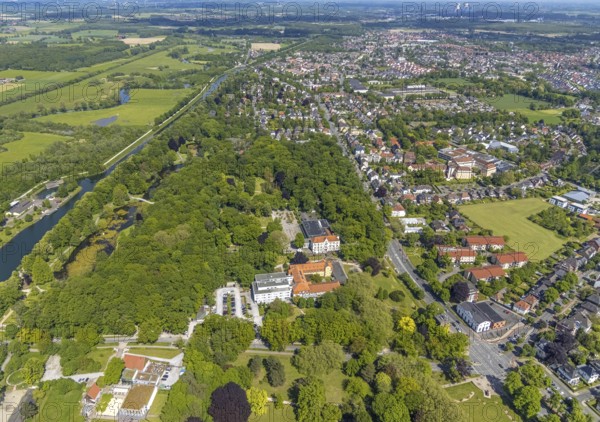 Aerial view of the spa hotel Hamm, spa hotel Bad Hamm, largest beer garden in Hamm, next to the manual therapy clinic, spa garden, Uentrop, Hamm, Ruhr area, North Rhine-Westphalia, Germany, DE, Europe, aerial photo, birds-eyes view, aerial photography, aerial photography, overview, bird's eye view