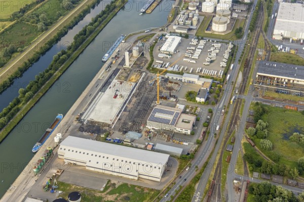 Aerial view, harbour with Lanfer logistics and loading terminal on the former Hugo Schneider site, construction site Hafenstraße, Herringen, Hamm, Ruhr area, North Rhine-Westphalia, Germany, construction work, construction area, building site, building plots, construction project, construction site, DE, Europe, harbour, logistics, aerial view, aerial photography, aerial photography, overview, bird's-eye view, overview