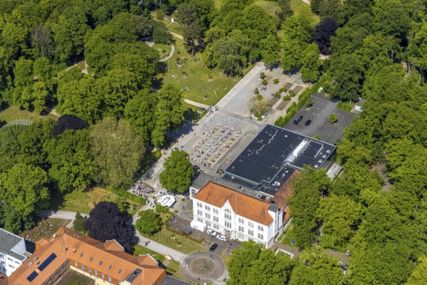 Aerial view of the spa hotel Hamm, spa hotel Bad Hamm, largest beer garden in Hamm, next to the manual therapy clinic, spa garden, Uentrop, Hamm, Ruhr area, North Rhine-Westphalia, Germany, DE, Europe, aerial photo, birds-eyes view, aerial photography, aerial photography, overview, bird's eye view