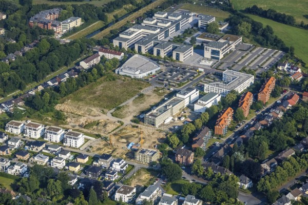 Aerial view, Hamm-Lippstadt University of Applied Sciences, university campus, SCI:Q Science Quarter Hamm, centre, Hamm, Ruhr area, North Rhine-Westphalia, Germany, education, educational institution, DE, Europe, university, aerial view, aerial photography, aerial photography, Marker Allee, Paracelsuspark, Science Quarter Hamm, Techpark, overview, university, bird's-eye view, science quarter, birds-eyes view, overview