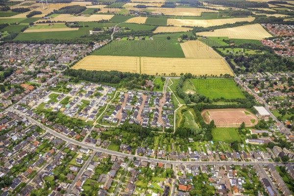 Aerial view, residential park Schulze-Everding, Bockum-Hövel, Hamm, Ruhr area, North Rhine-Westphalia, Germany, DE, Europe, property tax, real estate, aerial view, aerial photography, aerial photography, overview, bird's eye view, residential complex, living and living, residential area, residential buildings, residential quality, residential neighbourhood, housing estate, birds-eyes view, overview