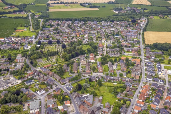 Aerial photograph, Bockum cemetery and view of Bockum-Hövel, Hamm, Ruhr area, North Rhine-Westphalia, Germany, burial site, DE, Europe, cemetery, memorial, place of worship, land tax, graves, burial ground, real estate, aerial photograph, aerial photography, aerial photography, resting place, overview, bird's-eye view, residential area, living and life, residential area, residential buildings, residential quality, housing estate, birds-eyes view, overview