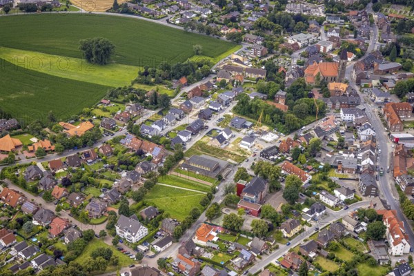 Aerial view, construction site, construction area Dörholtstraße and Am Sportfreundeplatz, Von-Vincke-Schule and Stephanuskirche, Bockum-Hövel, Hamm, Ruhr area, North Rhine-Westphalia, Germany, place of worship, construction work, construction area, building site, building plots, construction project, construction project, construction site, DE, Europe, religious community, place of worship, holy place, church, parish, denomination, aerial view, aerial photography, aerial photography, new building, religion, religious site, overview, bird's-eye view, overview