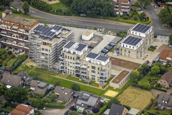 Aerial view, construction site and new construction, Augenweide residential complex, condominiums and penthouses on Grenzweg, Uentrop, Hamm, Ruhr area, North Rhine-Westphalia, Germany, construction work, construction area, building site, building plots, construction project, DE, condominiums, development, Europe, property tax, real estate, capacity requirements, aerial view, aerial photography, aerial photography, new construction, overview, bird's eye view, residential complex, living and living, residential buildings, residential quality, residential neighbourhood, birds-eyes view, overview