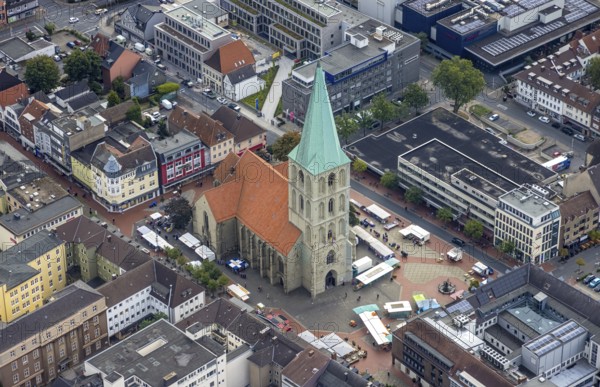Aerial view, St Paul's Church with market square in the Mitte district of Hamm, Ruhr area, North Rhine-Westphalia, Germany, place of worship, DE, Europe, pedestrian zone, religious community, place of worship, Hamm, holy place, church, parish, denomination, aerial view, aerial photography, aerial photography, market, marketplace, market stalls, religion, religious site, overview, bird's-eye view, weekly market market, birds-eyes view, overview