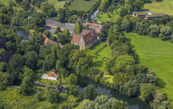 Aerial view, Heessen Castle on the river Lippe with public school and boarding school in the district of Heessen, Hamm, Ruhr area, North Rhine-Westphalia, Germany, castle, DE, Europe, aerial view, aerial photography, aerial photography, castle, overview, bird's-eye view, overview