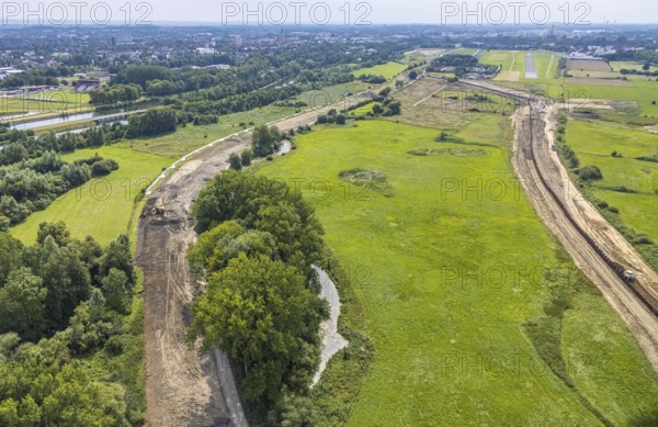 Aerial view, New course of the flood dyke between Münsterstraße and Fährstraße on the river Lippe and Hamm airfield in Heessen, Hamm, Ruhr area, North Rhine-Westphalia, Germany, DE, dam, dyke construction, experience area, Europe, aerial view, aerial photography, aerial photography, overview, redesign of the Lippe floodplain, bird's eye view, birds-eyes view, overview