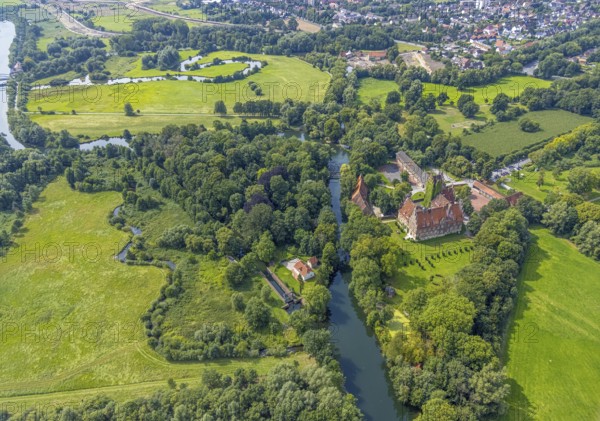 Aerial view, Heessen Castle on the river Lippe with public school and boarding school in the district of Heessen, Hamm, Ruhr area, North Rhine-Westphalia, Germany, castle, DE, Europe, aerial view, aerial photography, aerial photography, castle, overview, bird's-eye view, overview