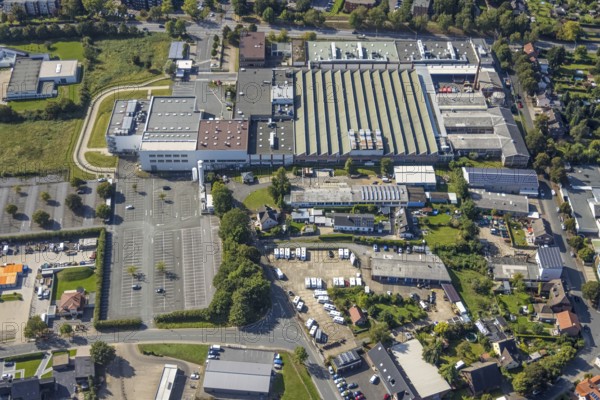 Aerial view, Römerstraße industrial estate with Hella GmbH Hueck und Co. plant in the Bockum-Hövel district of Hamm, Ruhr area, North Rhine-Westphalia, Germany, DE, Europe, distant view, commercial enterprises, commercial area, commercial estate, commercial site, commercial use, Hamm, industrial plants, industrial area, industrial site, colony, aerial photograph, aerial photography, aerial photography, Rhine-Ruhr metropolitan region, overview, bird's-eye view, bird's-eye view, overview