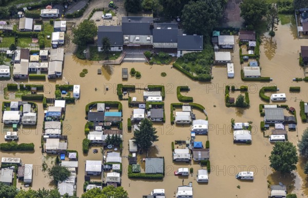 Aerial photo, Ruhr flood, flooding, flooded campsite leisure centre Ruhr Valley, Winz, Hattingen, Ruhr area, North Rhine-Westphalia, Germany, DE, Europe, birds-eyes view, aerial photograph, aerial photography, aerial photography, overview, overview, bird's eye view, flood, century flood