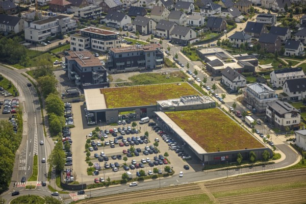 Aerial view, local supply centre Höseler Straße, residential area with island name, Heiligenhaus, Ruhr area, North Rhine-Westphalia, Germany, Aldi supermarket, DE, Europe, commercial enterprises, commercial area, commercial location, commercial use, property tax, real estate, aerial view, aerial photography, aerial photography, local supply centre, Rewe supermarket, overview, bird's-eye view, residential area, living and life, residential area, residential buildings, residential quality, residential quarter, housing estate, birds-eyes view, overview