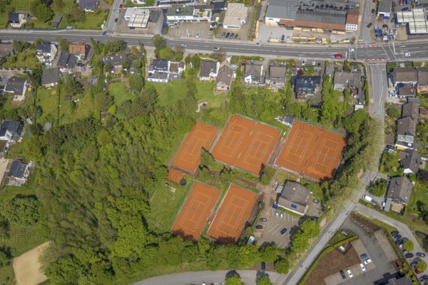 Aerial view, tennis courts TC Blau-Weiß 02 Heiligenhaus, Hasselbeck, Heiligenhaus, Ruhr area, North Rhine-Westphalia, Germany, DE, Europe, aerial view, aerial photography, aerial photography, sports, tennis, tennis facility, tennis courts, tennis club, overview, bird's-eye view, overview