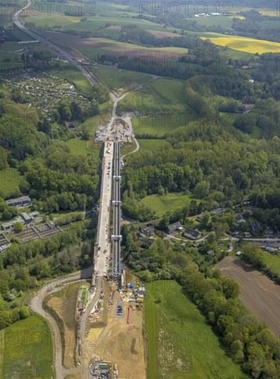 Aerial view, Angerbachtal bridge, new motorway section of the A44, gap closure between Ratingen-Ost and Velbert, Heiligenhaus, Ruhr area, North Rhine-Westphalia, Germany, motorway A44, construction work, construction area, construction site, building site, construction project, construction site, bridge, DE, Europe, aerial view, aerial photography, aerial photography, renovation, refurbishment, overview, bird's-eye view, overview