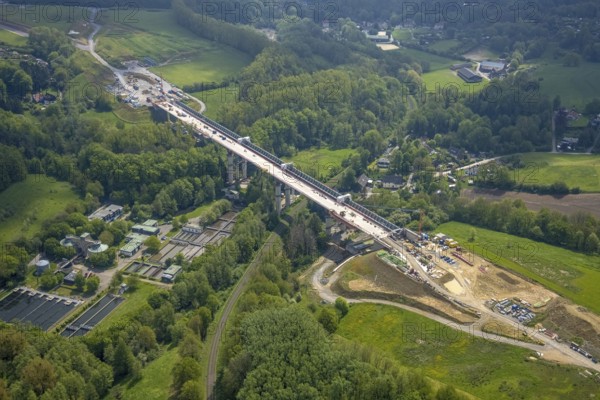 Aerial view, Angerbachtal bridge, new motorway section of the A44, gap closure between Ratingen-Ost and Velbert, Heiligenhaus, Ruhr area, North Rhine-Westphalia, Germany, motorway A44, construction work, construction area, construction site, building site, construction project, construction site, bridge, DE, Europe, aerial view, aerial photography, aerial photography, renovation, refurbishment, overview, bird's-eye view, overview