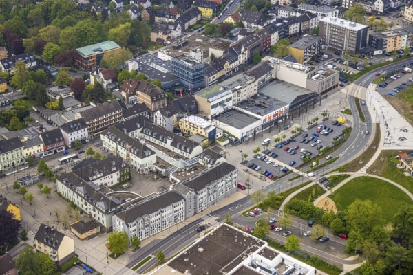 Aerial view, city with town hall, town hall centre and Basildonplatz, Leubeck, Heiligenhaus, Ruhr area, North Rhine-Westphalia, Germany, authority, DE, shopping centre, shopping mall, Europe, aerial view, aerial photography, aerial photography, car parks, town hall, city administration, overview, bird's eye view, birds-eyes view, overview