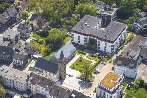 Aerial view, Seniorenpark Diakoniezentrum Heiligenhaus und evang. Alte Kirche, Leubeck, Heiligenhaus, Ruhr area, North Rhine-Westphalia, Germany, retirement home, old people's home, place of worship, care and nursing, DE, Europe, religious community, place of worship, holy place, church, parish, denomination, aerial view, aerial photography, aerial photography, care facility, religion, religious site, retirement home, retirement residence, retirement home, senior centre, overview, bird's-eye view, overview