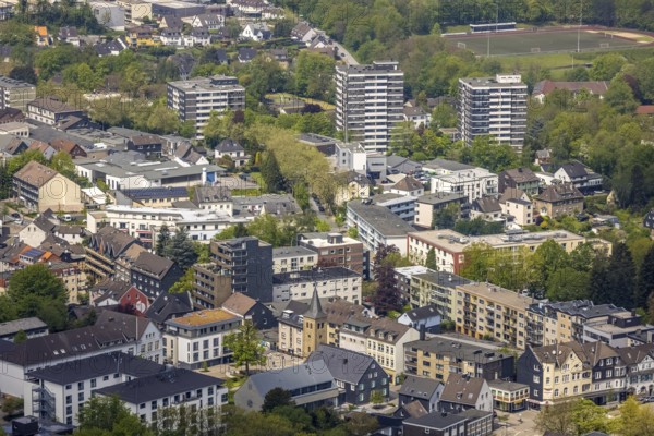 Aerial view, residential area with high-rise buildings, Leubeck, Heiligenhaus, Ruhr area, North Rhine-Westphalia, Germany, DE, Europe, property tax, real estate, aerial view, aerial photography, aerial photography, overview, bird's-eye view, residential complex, living and living, residential area, residential buildings, residential quality, residential neighbourhood, housing estate, birds-eyes view, overview