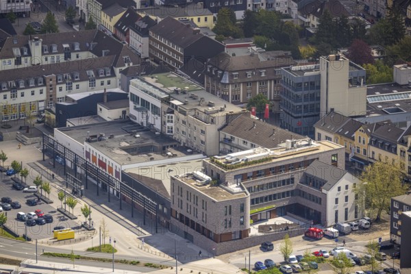 Aerial view, shopping place Basildonplatz, Hotel Neues Pastorat, Leubeck, Heiligenhaus, Ruhr area, North Rhine-Westphalia, Germany, DE, shopping, shopping place, shopping centre, Europe, gastronomy, hotel, hotel facilities, hotel business, aerial view, aerial photography, aerial photography, shopping centre, overview, bird's eye view, birds-eyes view, overview